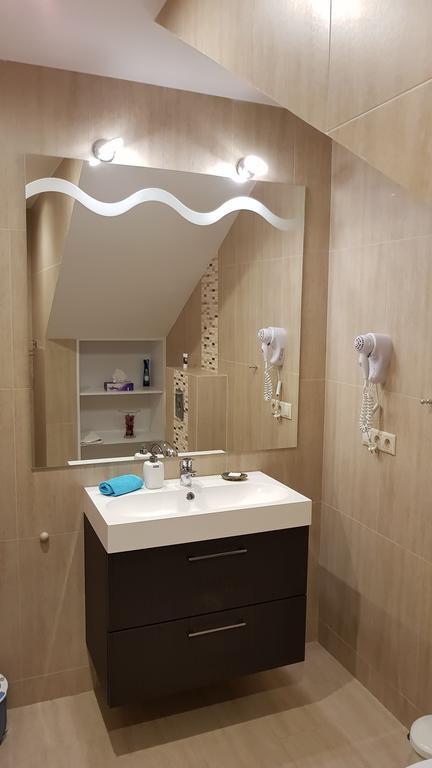 Tuenderlak Vendeghaz Apartment Balatonfured Exterior photo