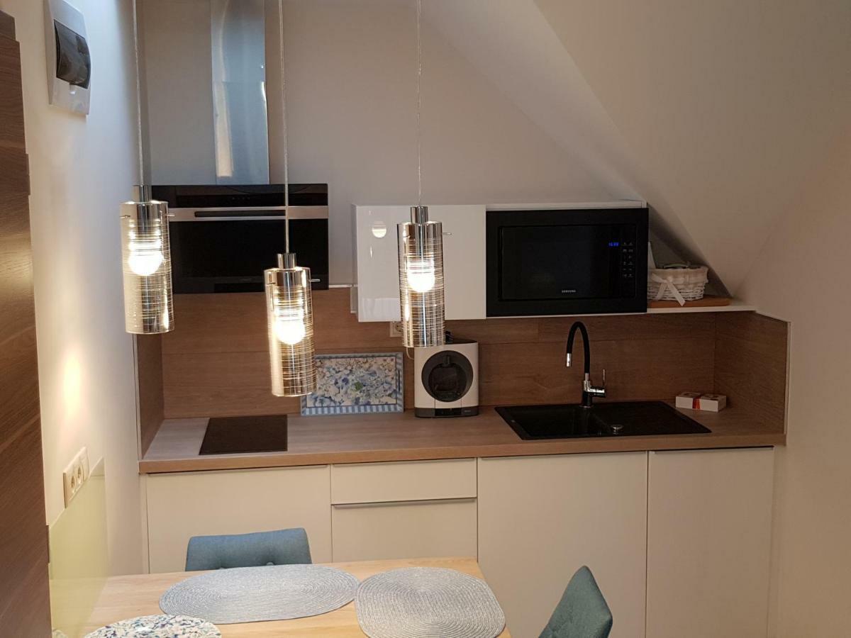 Tuenderlak Vendeghaz Apartment Balatonfured Exterior photo
