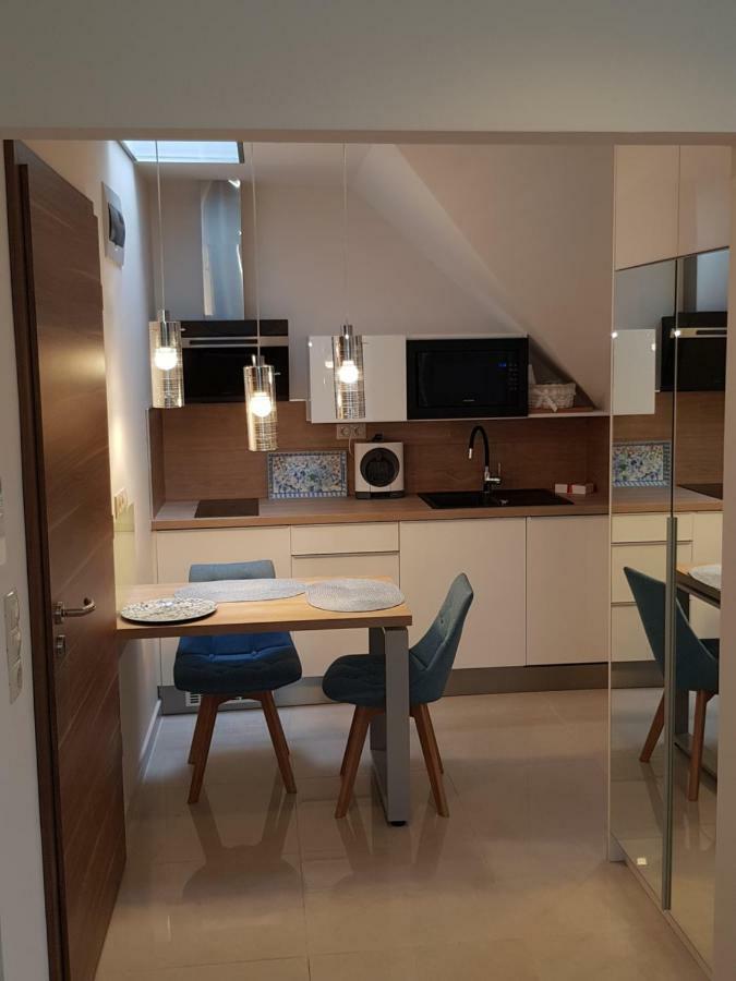 Tuenderlak Vendeghaz Apartment Balatonfured Exterior photo